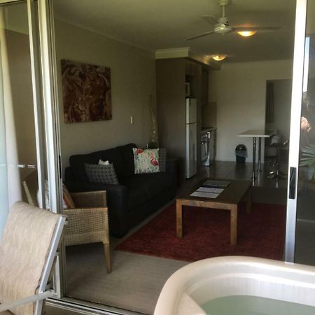 Airlie Central Apartamentos Airlie Beach Exterior foto